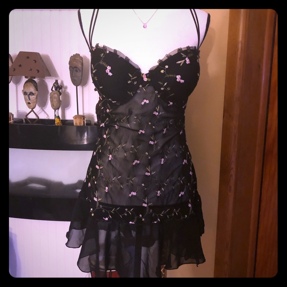 NWOT Beautiful negligee SZ XL